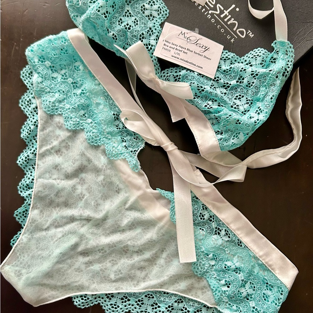Women's Lace Lingerie Set - boutique/handmade
